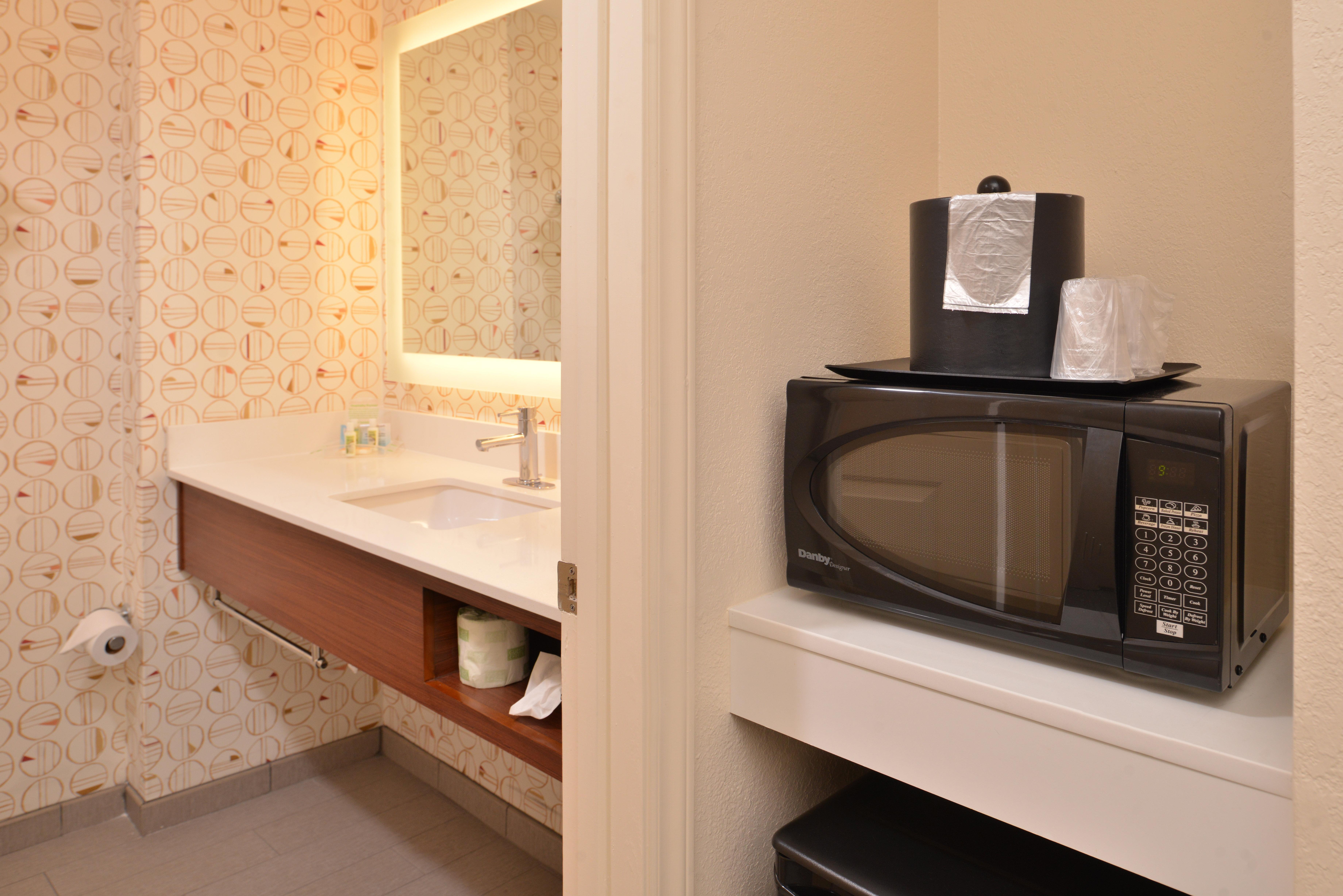 Holiday Inn & Suites Raleigh Cary By Ihg Экстерьер фото