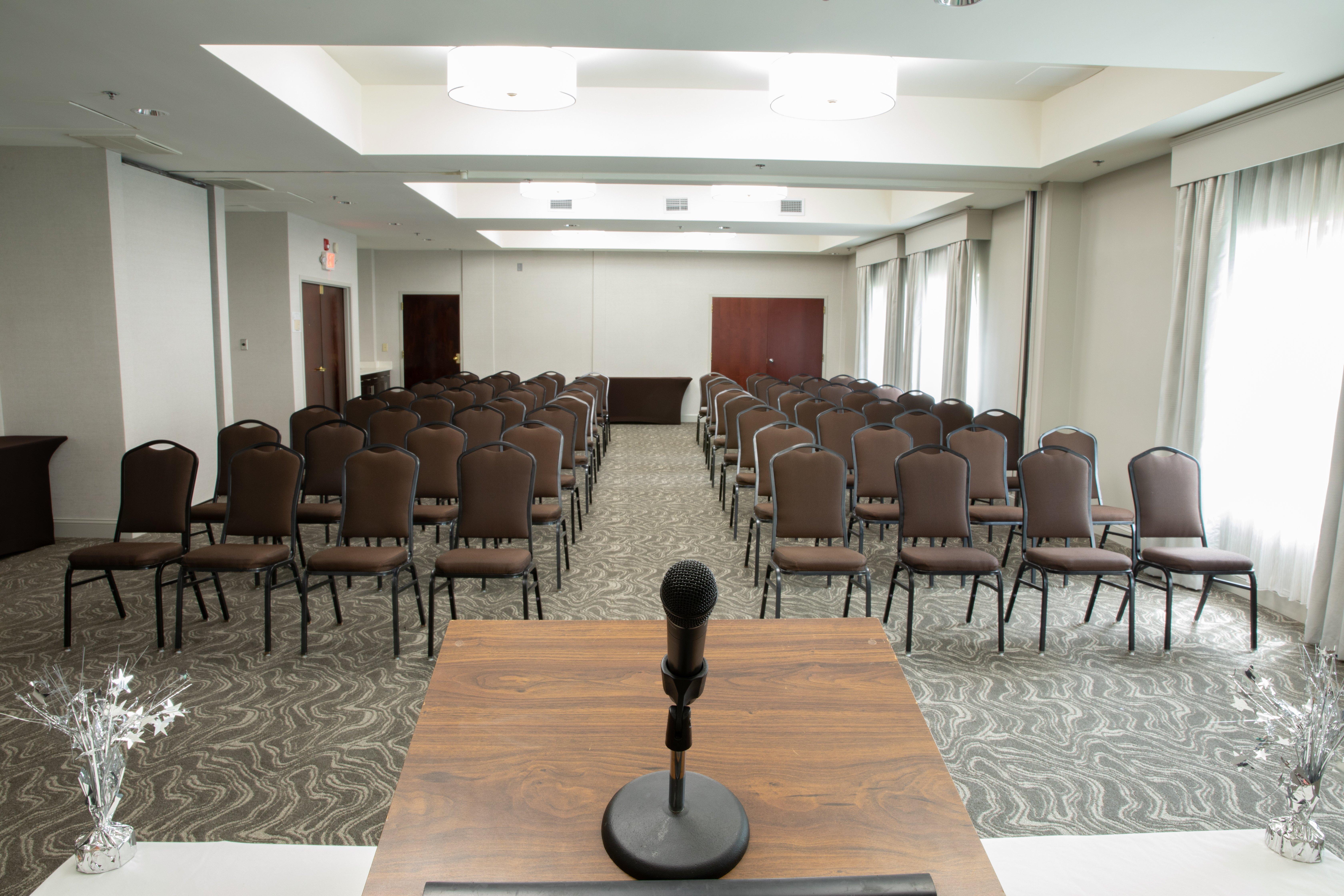 Holiday Inn & Suites Raleigh Cary By Ihg Экстерьер фото