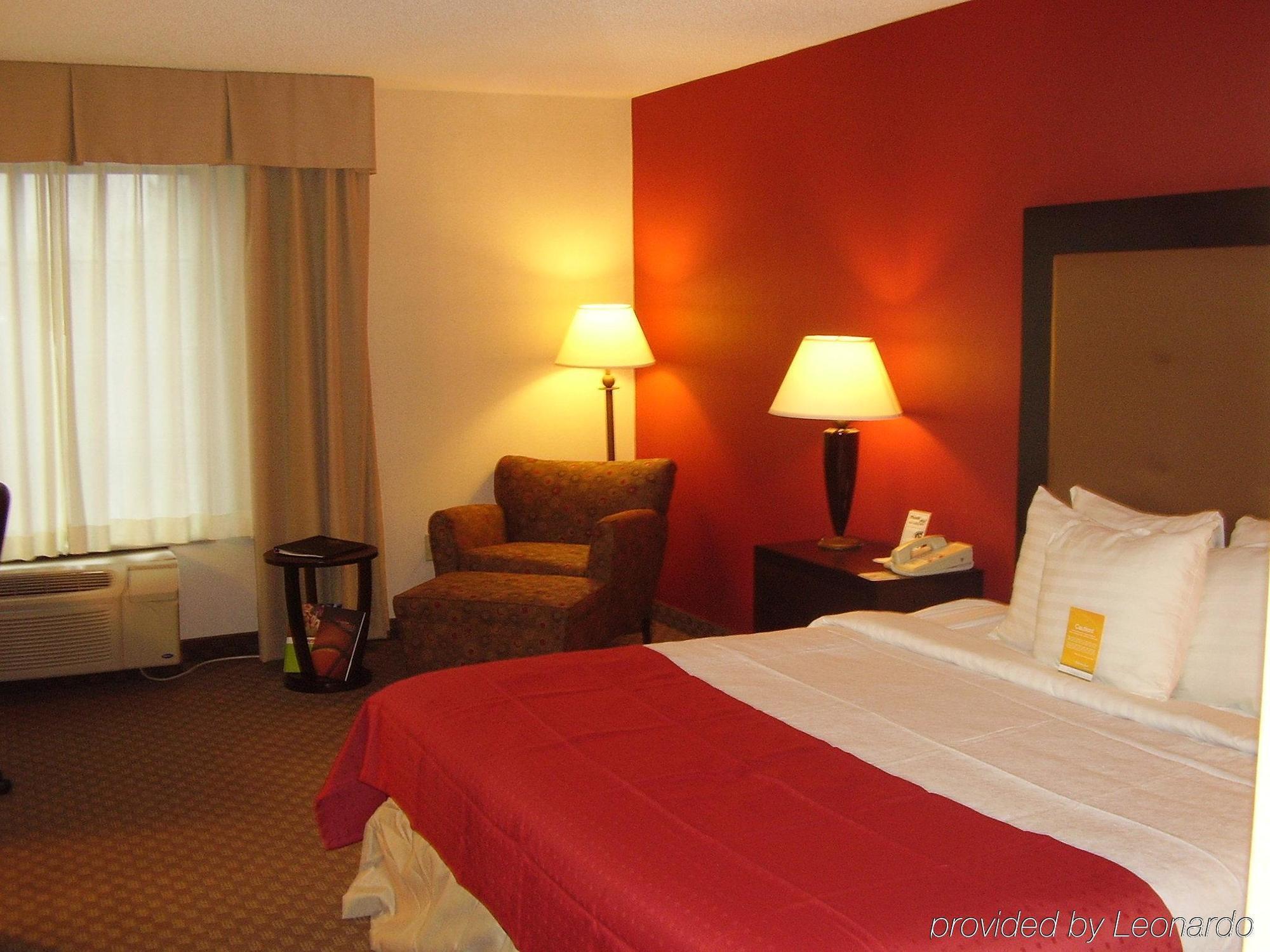 Holiday Inn & Suites Raleigh Cary By Ihg Экстерьер фото