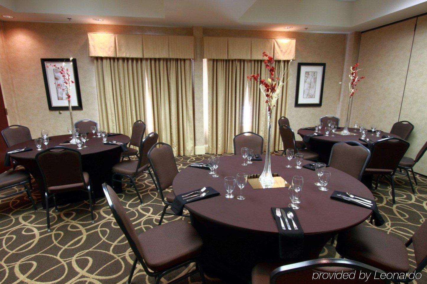 Holiday Inn & Suites Raleigh Cary By Ihg Ресторан фото