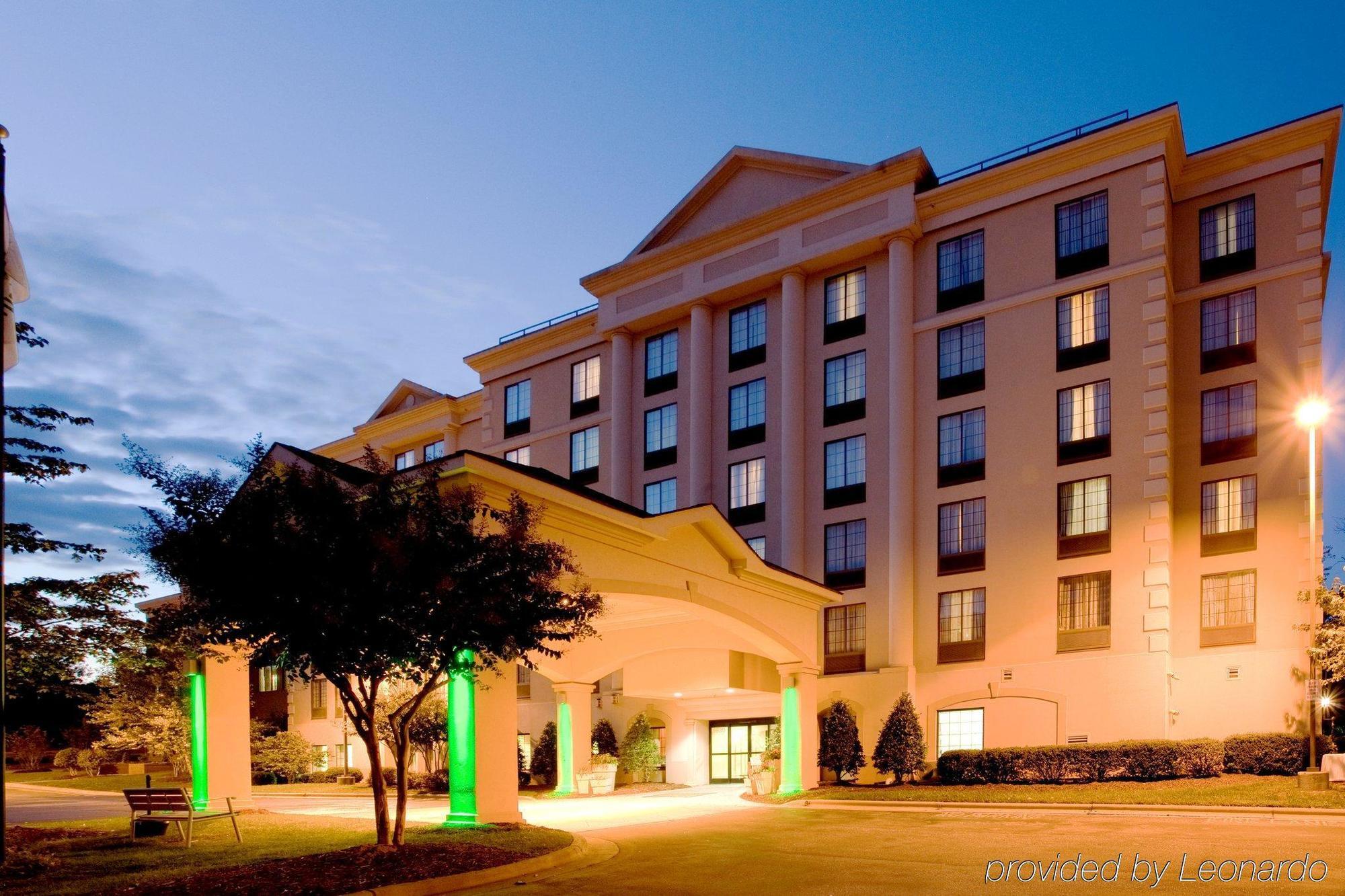Holiday Inn & Suites Raleigh Cary By Ihg Экстерьер фото