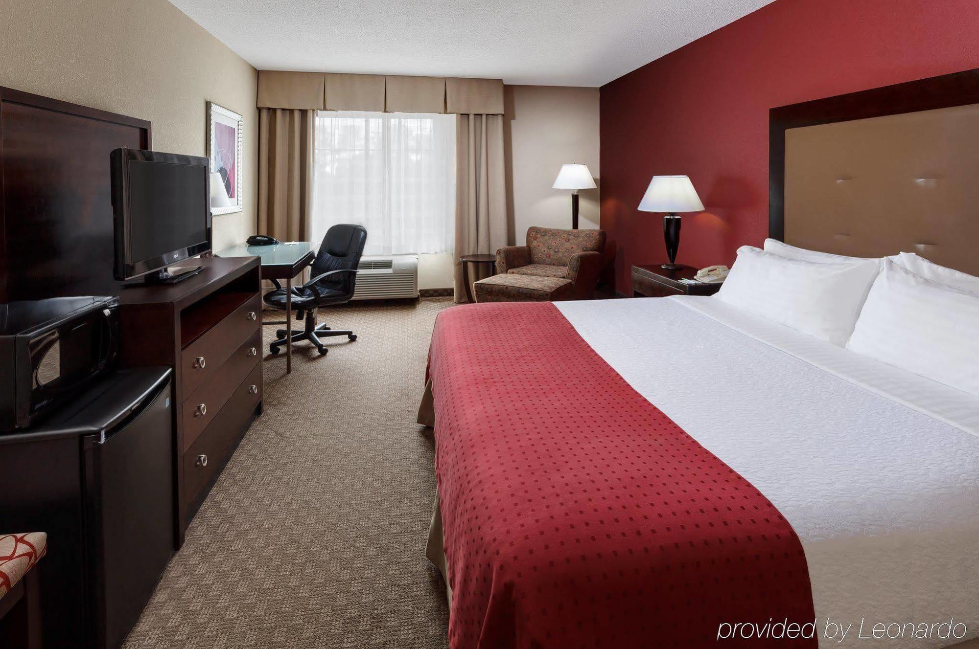 Holiday Inn & Suites Raleigh Cary By Ihg Экстерьер фото
