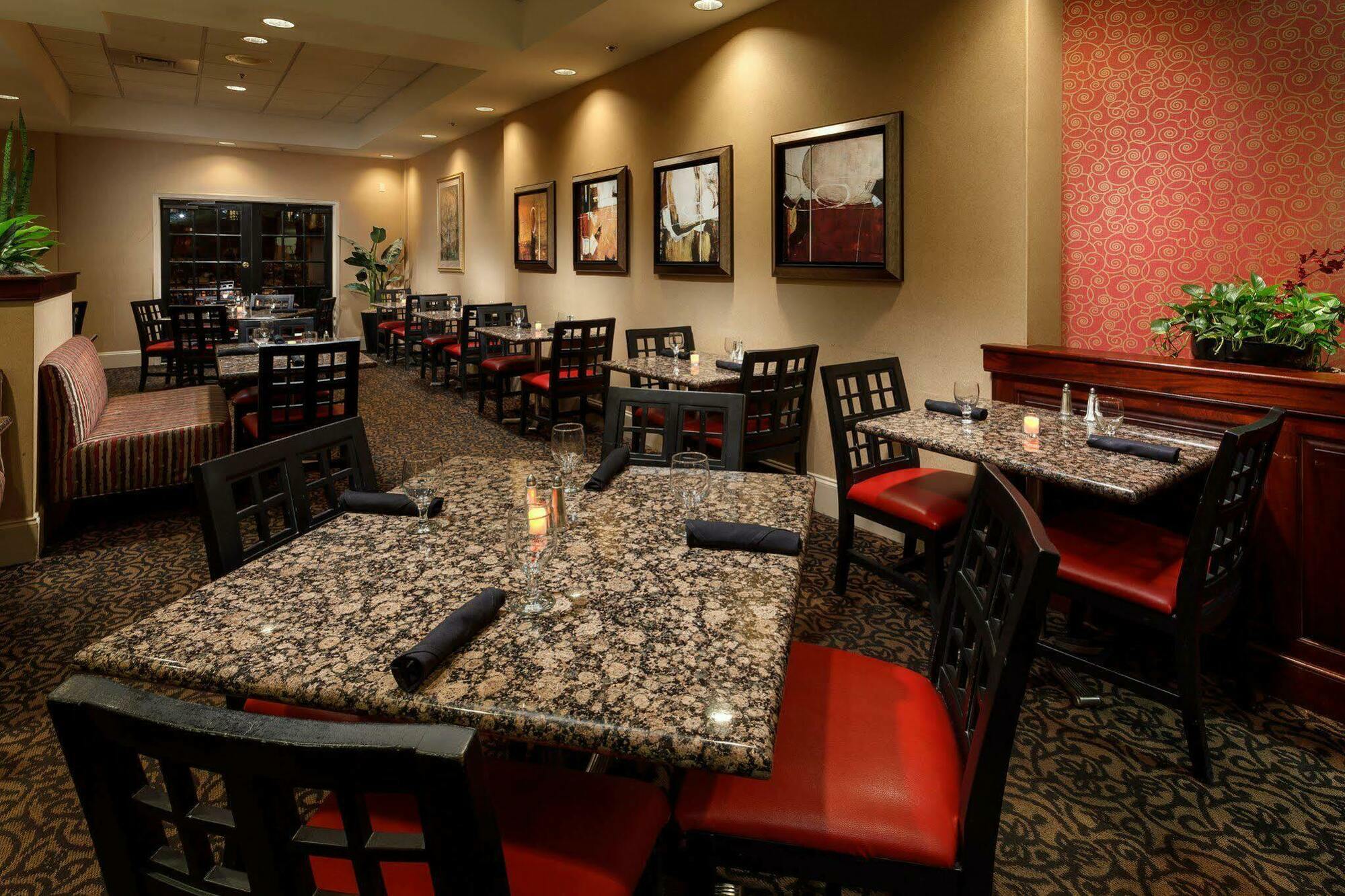 Holiday Inn & Suites Raleigh Cary By Ihg Экстерьер фото